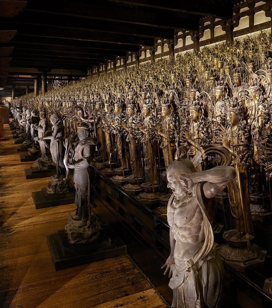 三十三間堂　千体千手観音立像